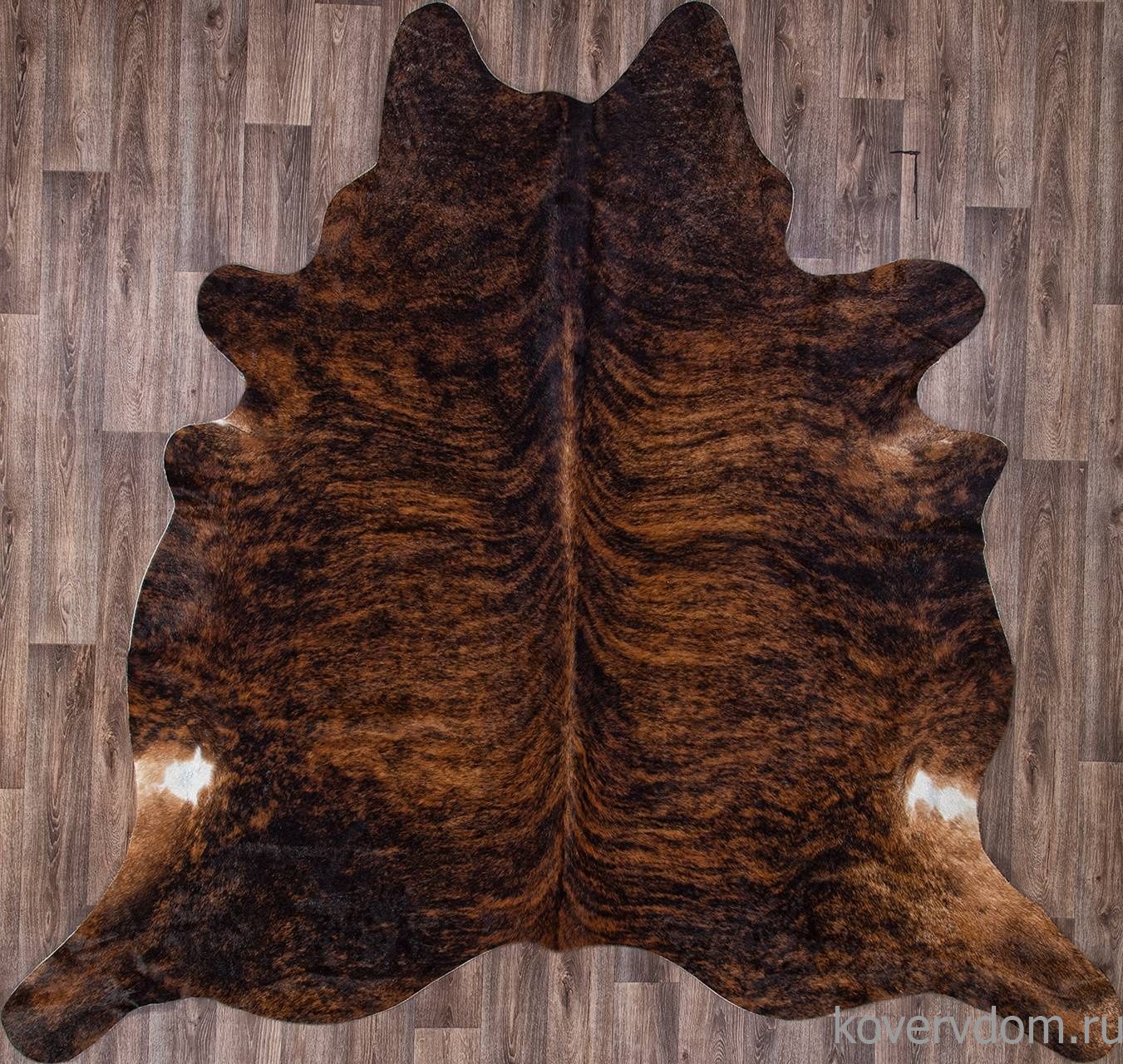 Ковер из натуральной коровьей шкуры RS153 000 Ковер из натуральной коровьей шкуры RS153 000